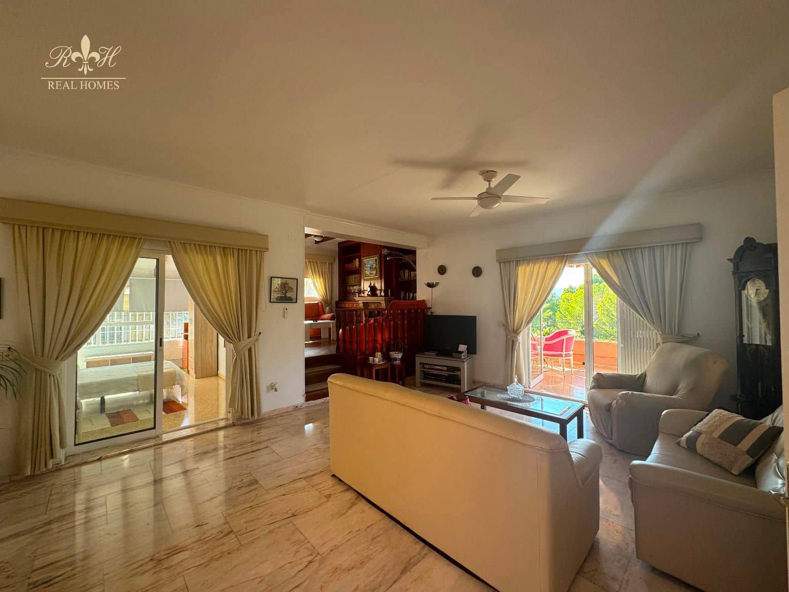 Chalet de 4 habitaciones en Albir en venta con piscina garaje - 649.000 € (Ref: 9283174)