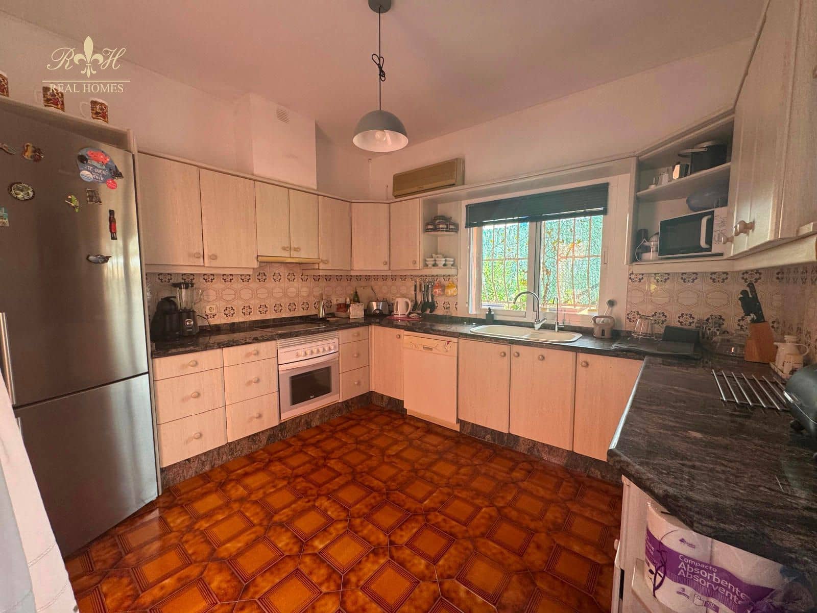 Chalet de 4 habitaciones en Albir en venta con piscina garaje - 649.000 € (Ref: 9283174)