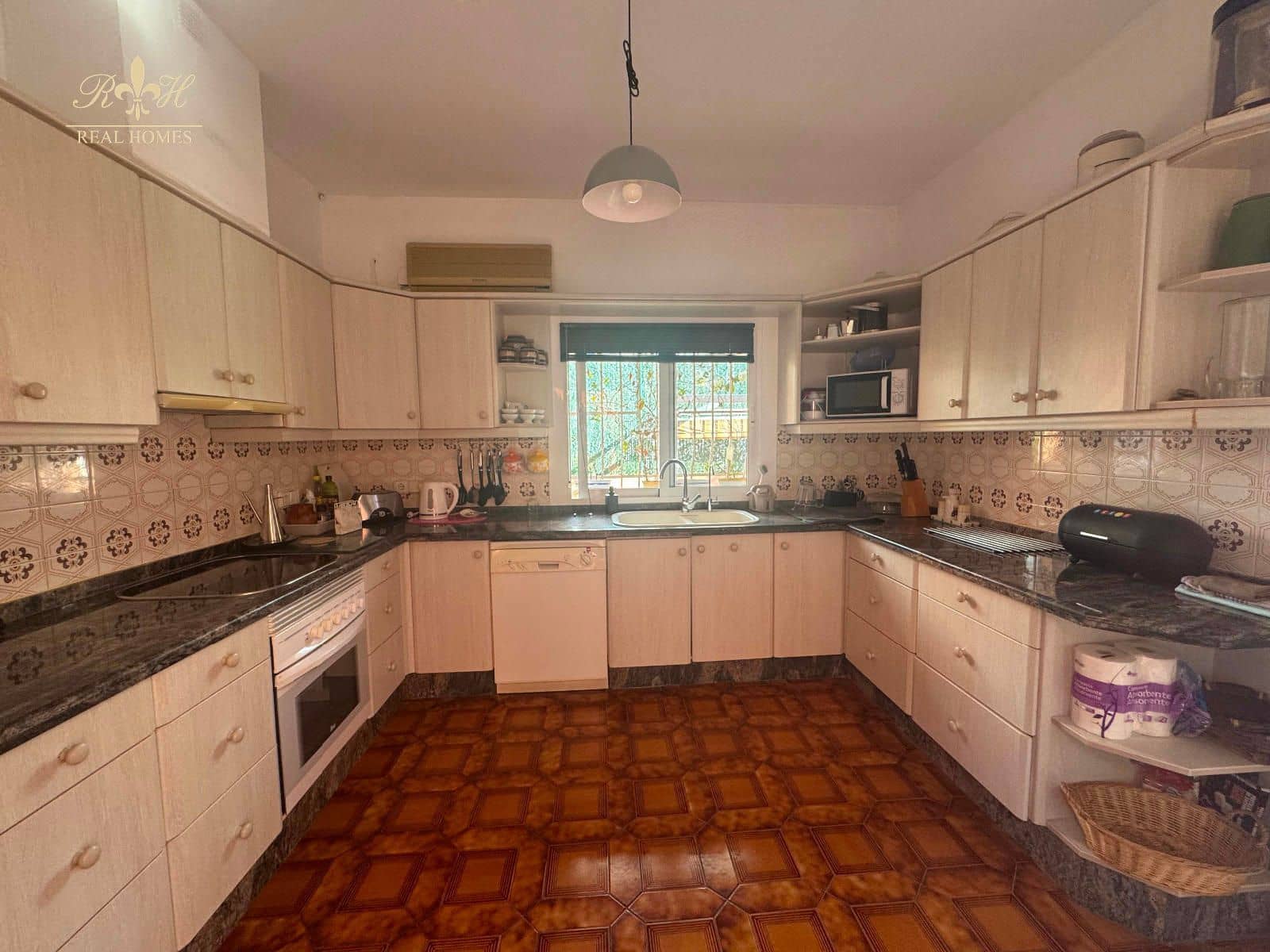 Chalet de 4 habitaciones en Albir en venta con piscina garaje - 649.000 € (Ref: 9283174)