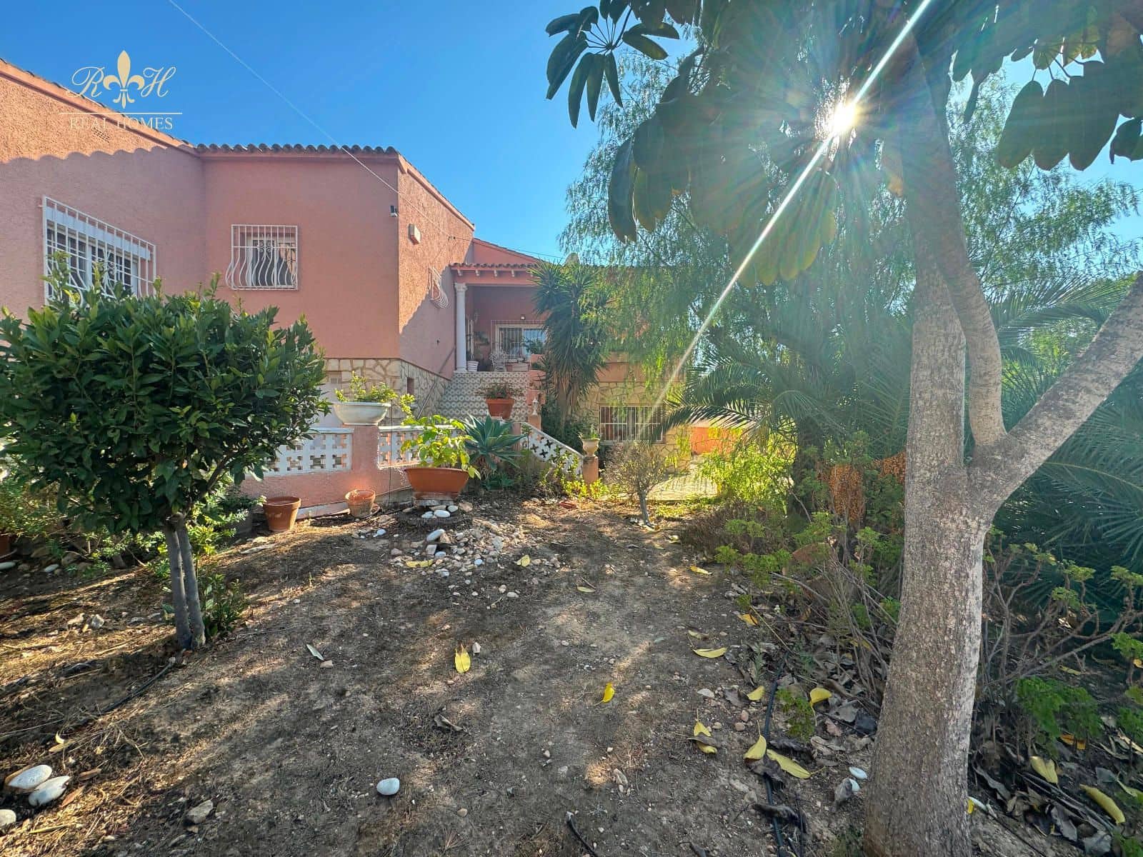 Chalet de 4 habitaciones en Albir en venta con piscina garaje - 649.000 € (Ref: 9283174)