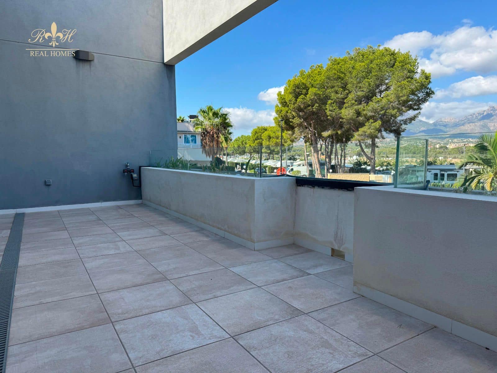 3 sovrum Hus till salu i Albir med pool garage - 569 000 € (Ref: 9288402)