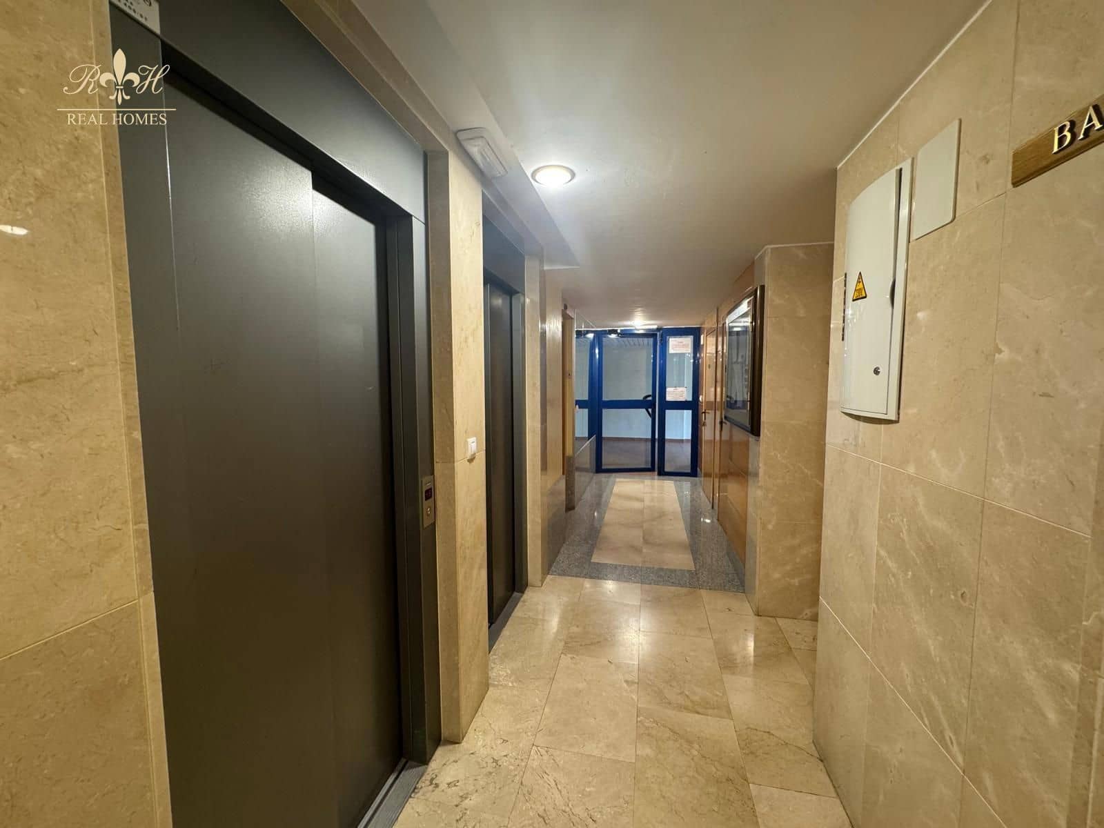 2 soveværelse Lejlighed til salg i La Villajoyosa / Vila Joiosa med swimmingpool garage - € 215.000 (Ref: 9306973)