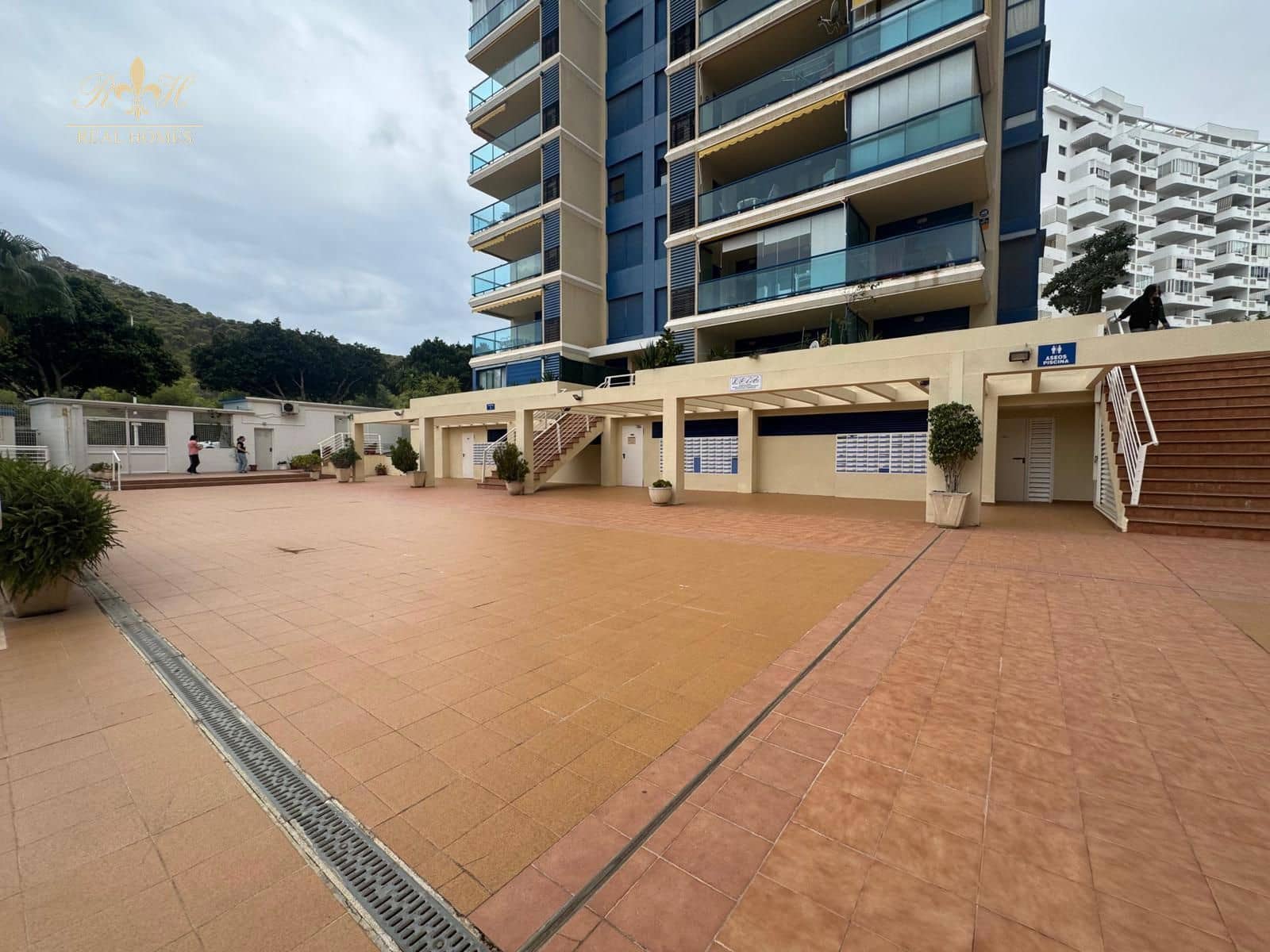 2 soveværelse Lejlighed til salg i La Villajoyosa / Vila Joiosa med swimmingpool garage - € 215.000 (Ref: 9306973)