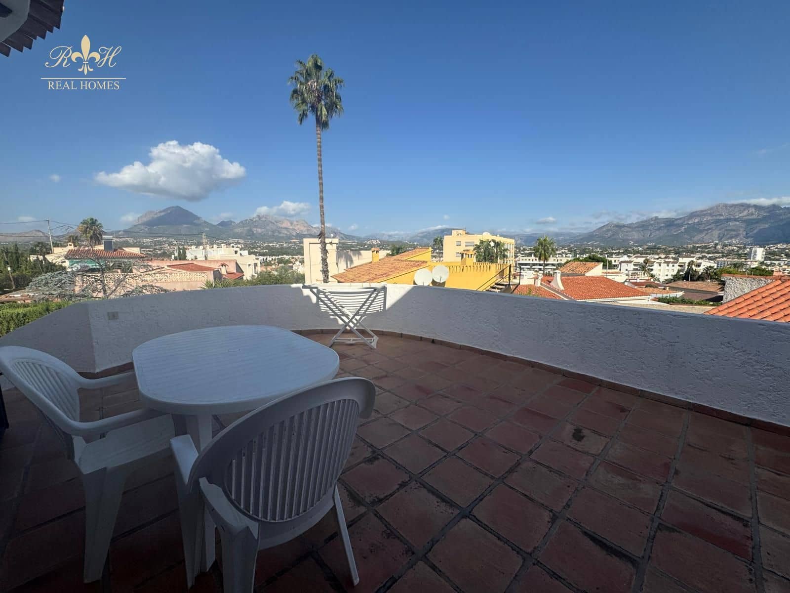 5 sovrum Villa till salu i Albir med pool garage - 810 000 € (Ref: 9360900)