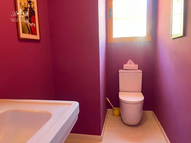 5 bedroom Villa for sale in Playa Poniente, Benidorm with garage - € 2,650,000 (Ref: 9361002)