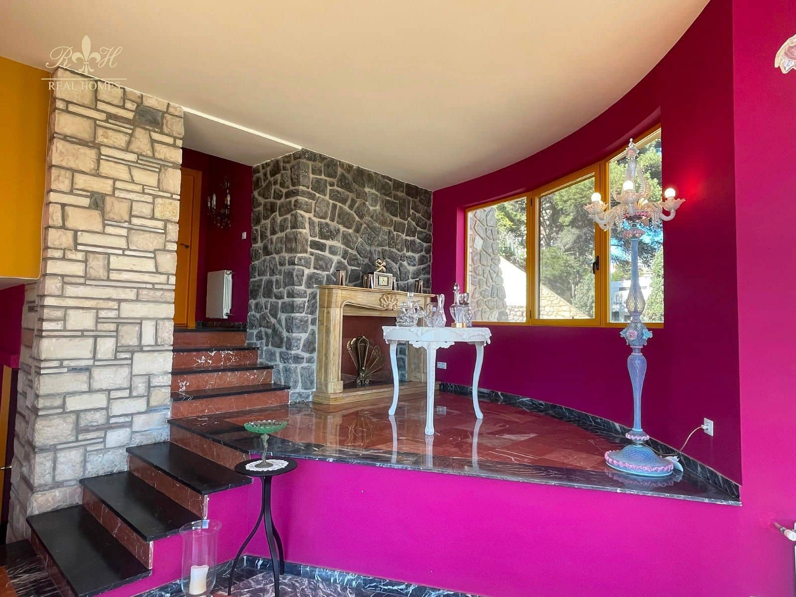 5 bedroom Villa for sale in Benidorm with garage - € 2,650,000 (Ref: 9361002)