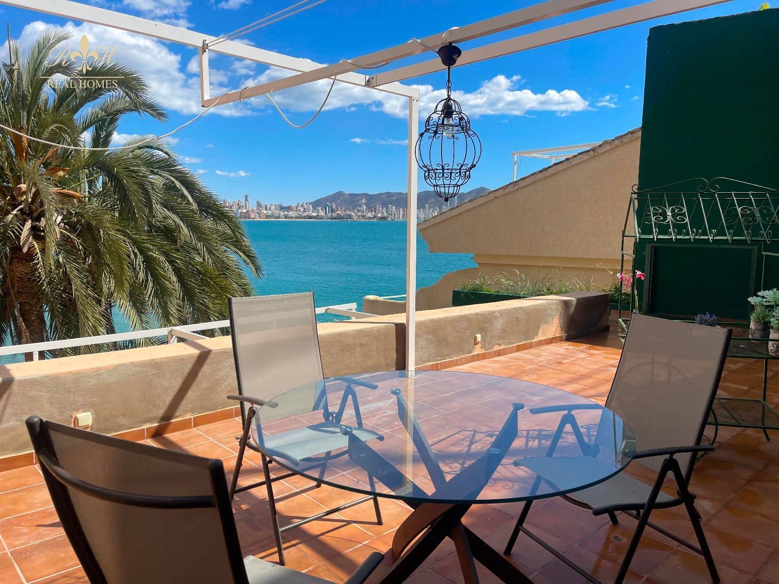 5 bedroom Villa for sale in Benidorm with garage - € 2,650,000 (Ref: 9361002)