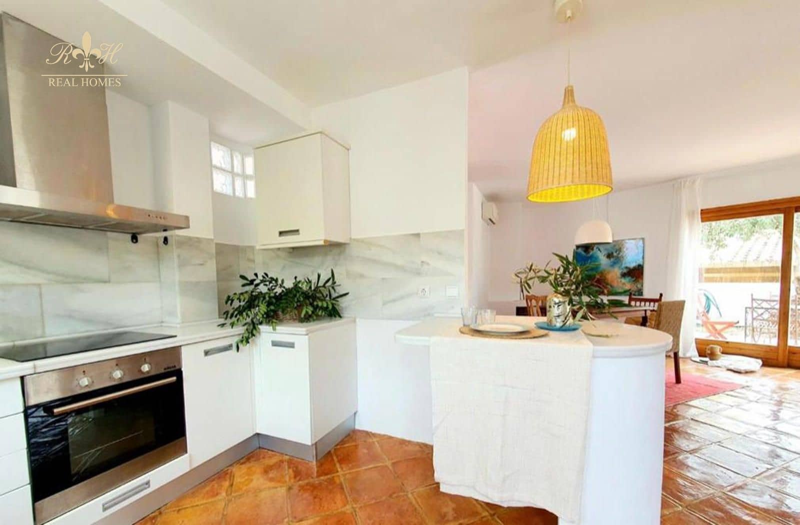 Chalet de 3 habitaciones en Alfaz del Pi / L'Alfàs del Pi en alquiler con piscina - 2.600 € (Ref: 9396824)