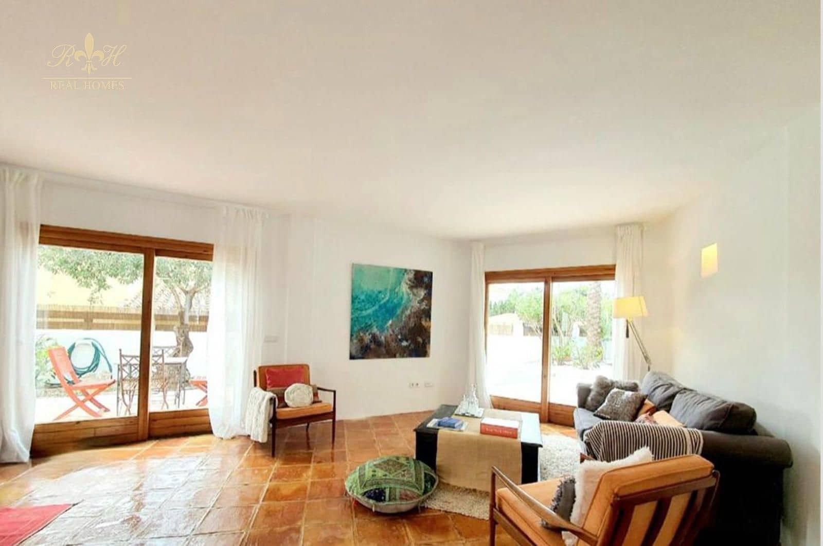 Chalet de 3 habitaciones en Alfaz del Pi / L'Alfàs del Pi en alquiler con piscina - 2.600 € (Ref: 9396824)