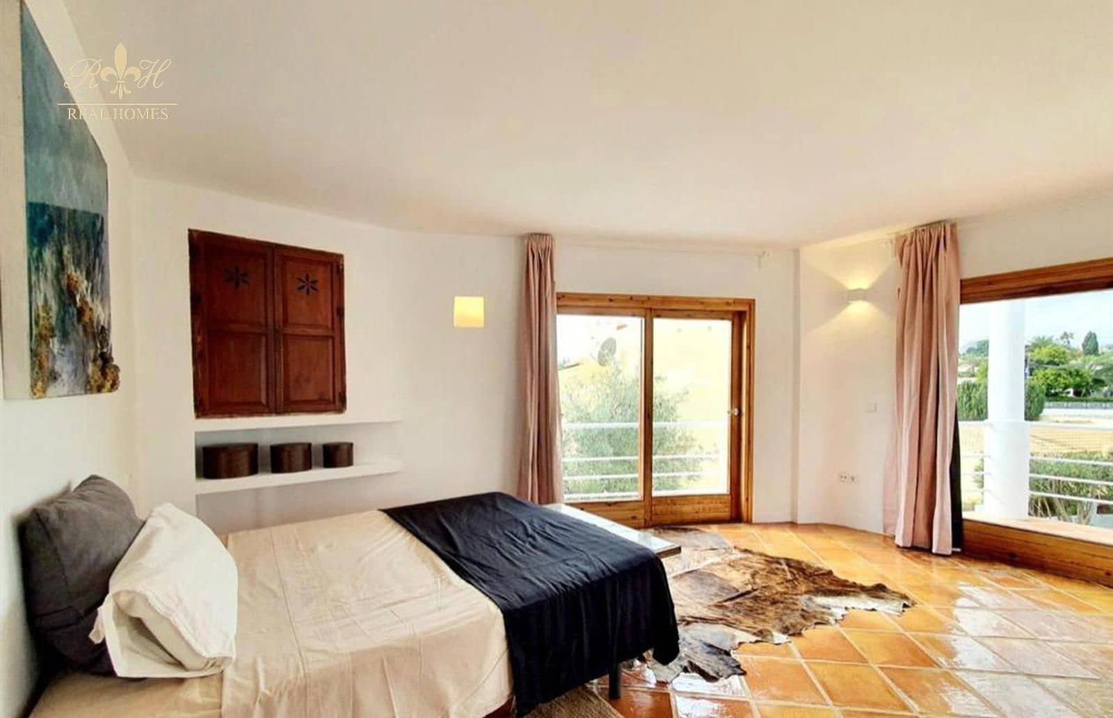 Chalet de 3 habitaciones en Alfaz del Pi / L'Alfàs del Pi en alquiler con piscina - 2.600 € (Ref: 9396824)