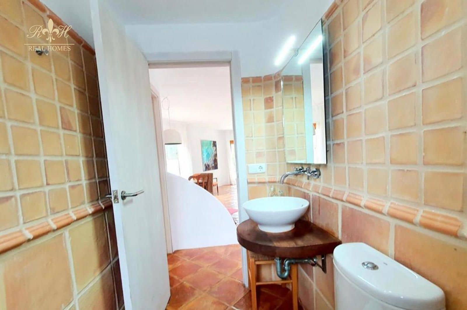 Chalet de 3 habitaciones en Alfaz del Pi / L'Alfàs del Pi en alquiler con piscina - 2.600 € (Ref: 9396824)