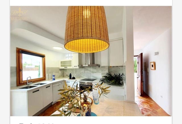 3 soveværelse Villa til leje i Escandinavia - Cautivador, Alfaz del Pi / L'Alfàs del Pi med swimmingpool - € 2.600 (Ref: 9396824)