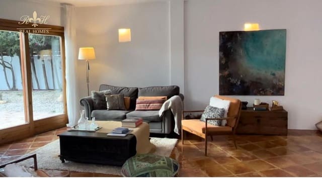 3 soveværelse Villa til leje i Escandinavia - Cautivador, Alfaz del Pi / L'Alfàs del Pi med swimmingpool - € 2.600 (Ref: 9396824)