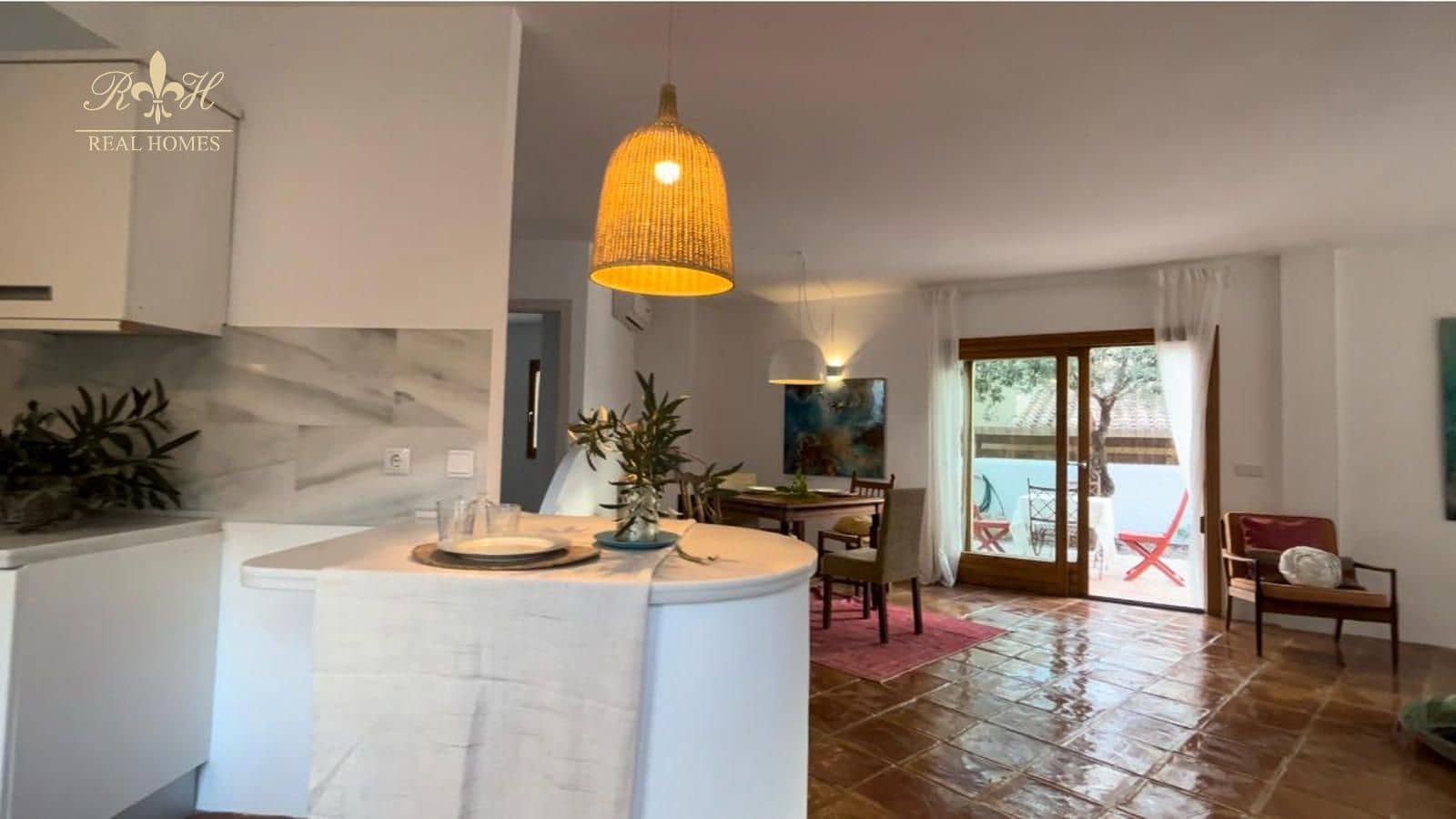 Chalet de 3 habitaciones en Alfaz del Pi / L'Alfàs del Pi en alquiler con piscina - 2.600 € (Ref: 9396824)