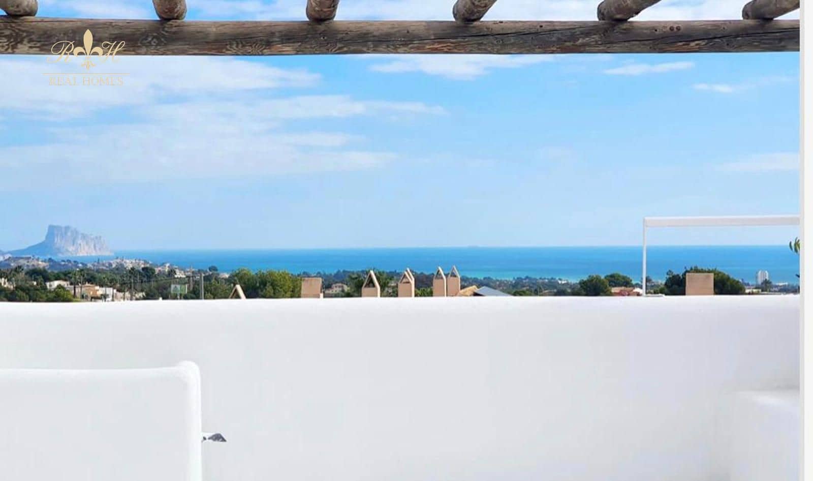 Chalet de 3 habitaciones en Alfaz del Pi / L'Alfàs del Pi en alquiler con piscina - 2.600 € (Ref: 9396824)