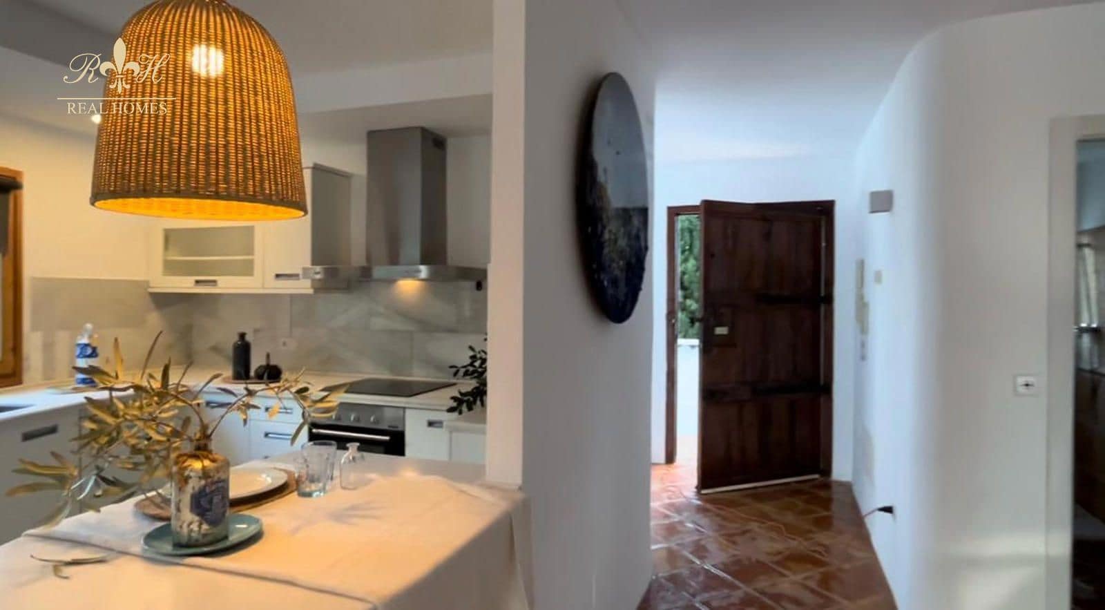 Chalet de 3 habitaciones en Alfaz del Pi / L'Alfàs del Pi en alquiler con piscina - 2.600 € (Ref: 9396824)