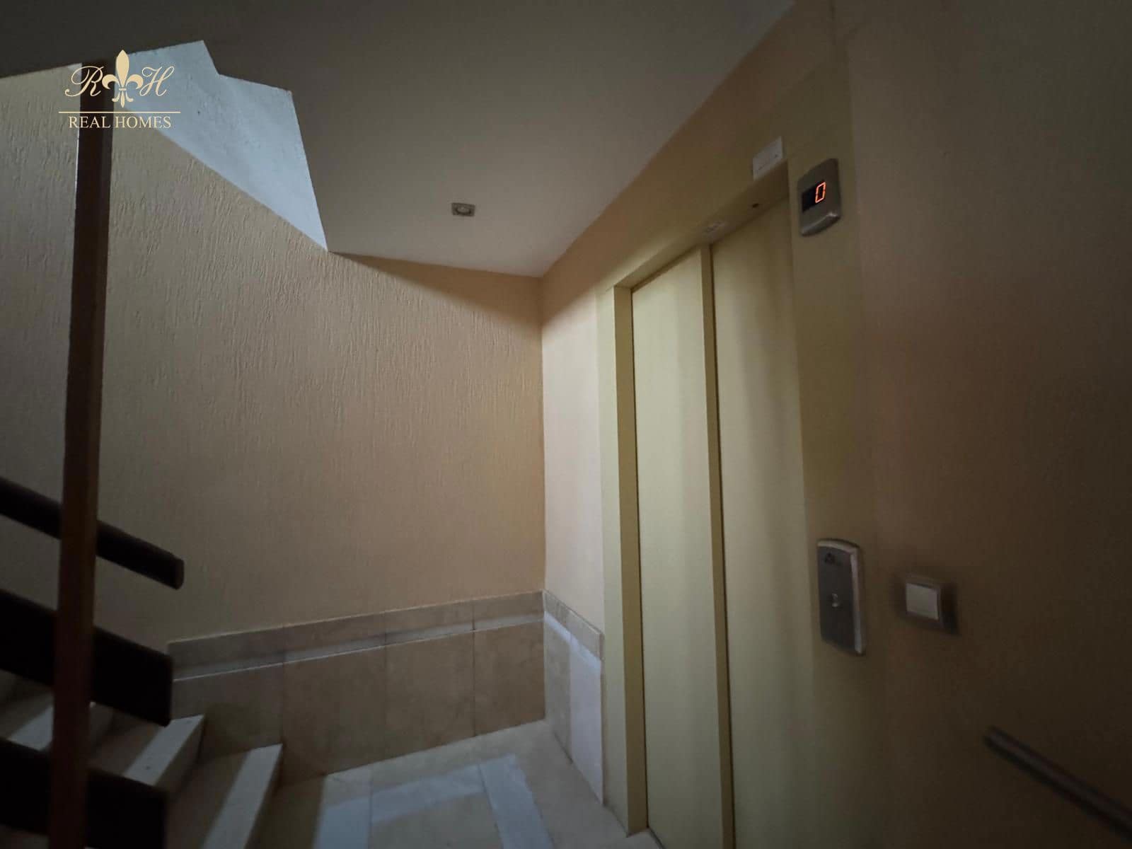 4 sovrum Lägenhet till salu i Benidorm med pool garage - 319 000 € (Ref: 9412939)