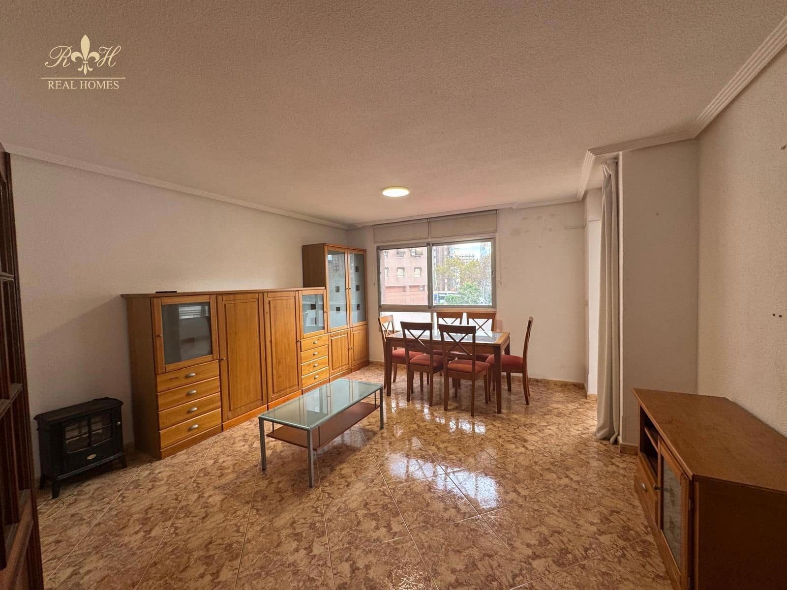 4 sovrum Lägenhet till salu i Benidorm med pool garage - 319 000 € (Ref: 9412939)