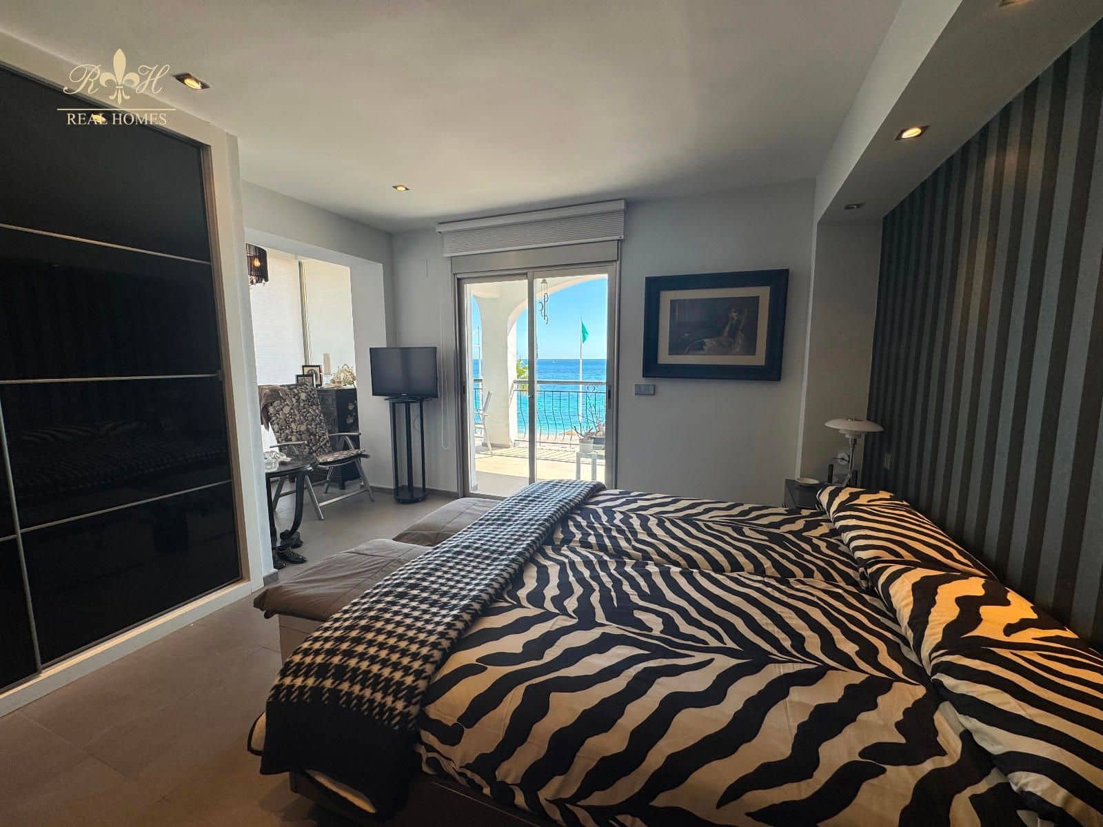 2 soveværelse Lejlighed til salg i Altea med swimmingpool garage - € 698.000 (Ref: 9447016)