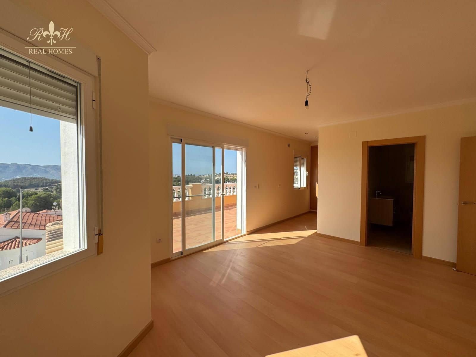 3 sovrum Villa till salu i Alfaz del Pi / L'Alfas del Pi med pool garage - 725 000 € (Ref: 9447179)