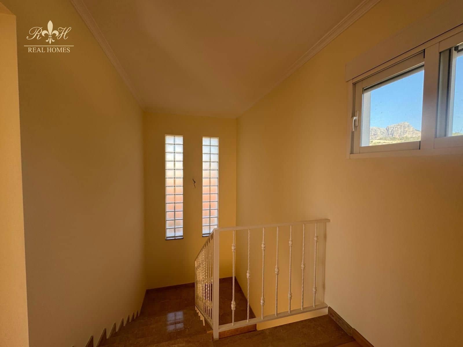 3 sovrum Villa till salu i Alfaz del Pi / L'Alfas del Pi med pool garage - 725 000 € (Ref: 9447179)