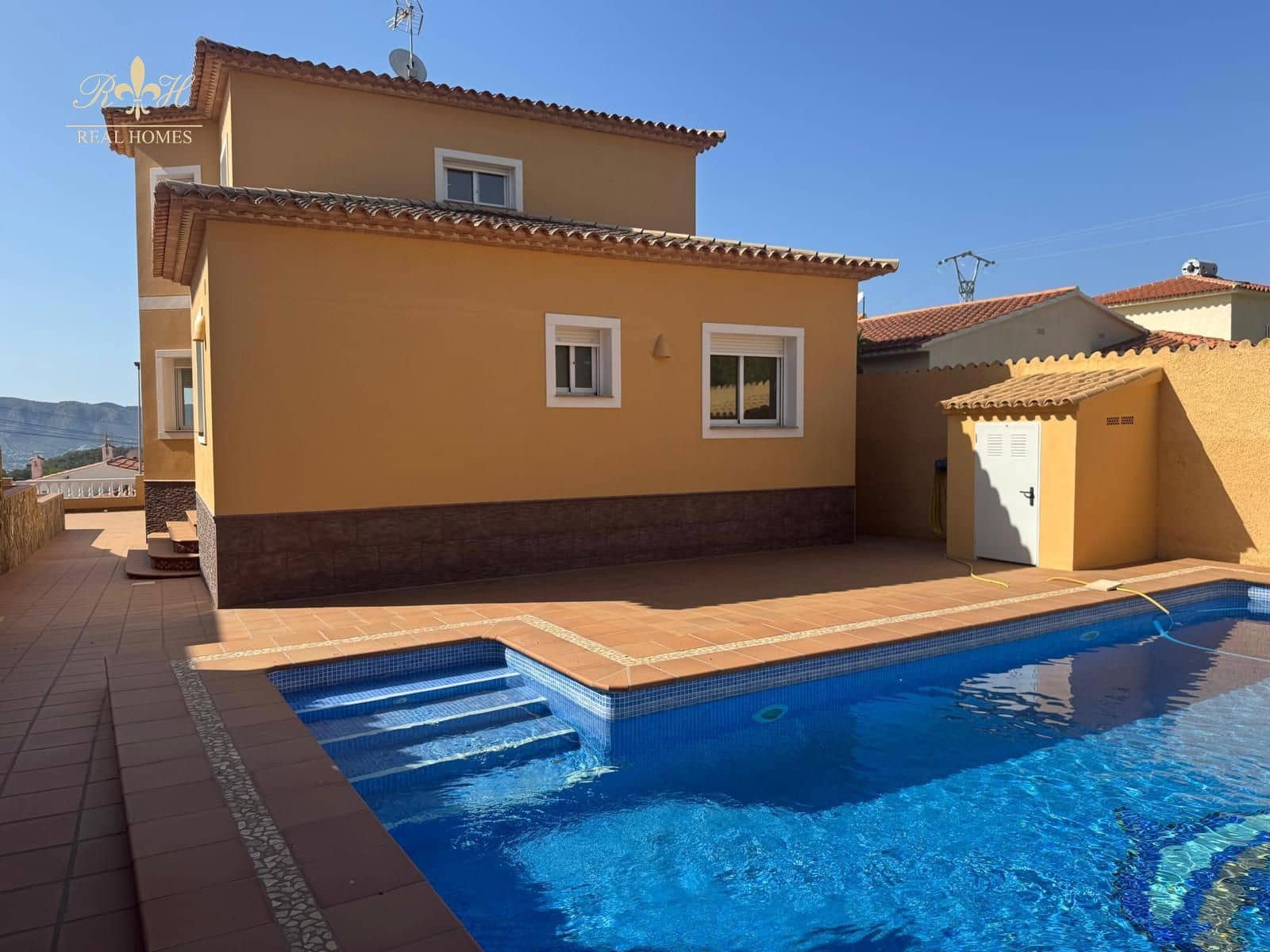 3 sovrum Villa till salu i Alfaz del Pi / L'Alfas del Pi med pool garage - 725 000 € (Ref: 9447179)