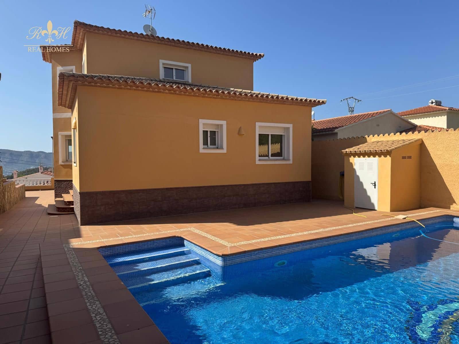 3 sovrum Villa till salu i Alfaz del Pi / L'Alfas del Pi med pool garage - 725 000 € (Ref: 9447179)