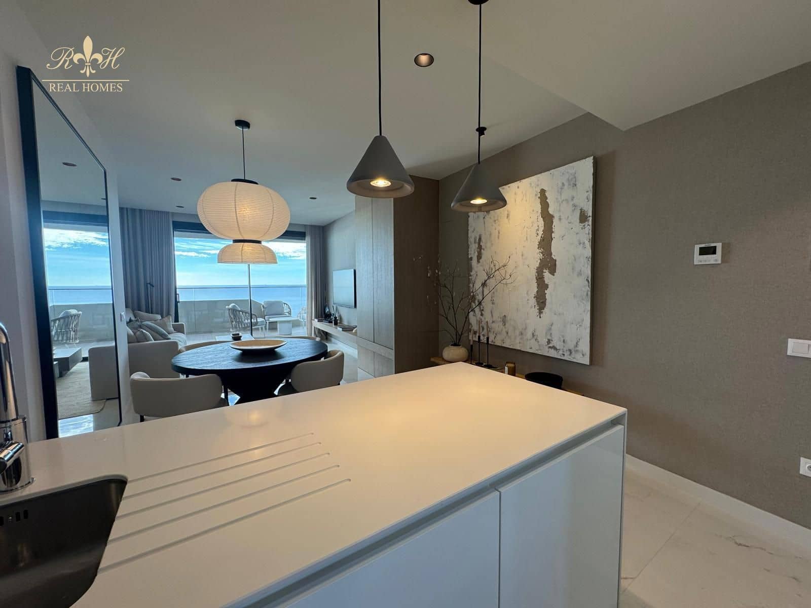 2 soverom Leilighet til salgs i Benidorm med svømmebasseng garasje - € 641 250 (Ref: 9447259)