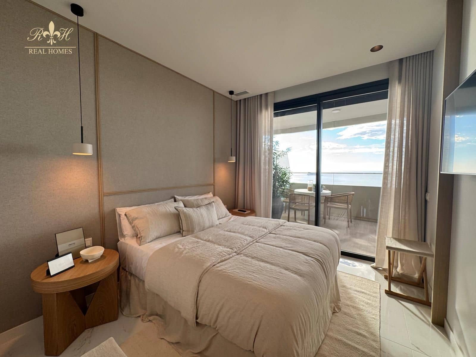 2 soverom Leilighet til salgs i Benidorm med svømmebasseng garasje - € 641 250 (Ref: 9447259)