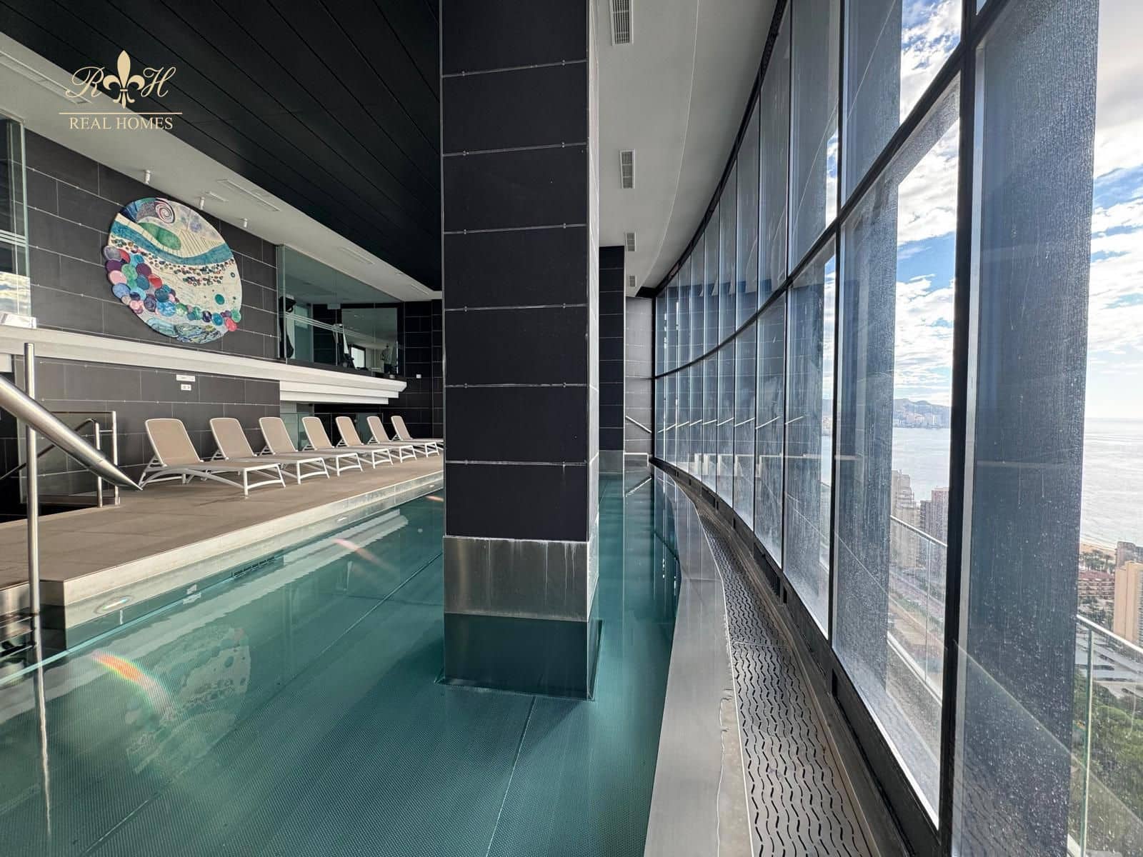 2 soverom Leilighet til salgs i Benidorm med svømmebasseng garasje - € 641 250 (Ref: 9447259)