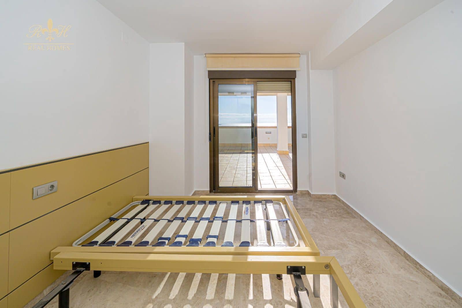 4 soverom Penthouse til salgs i Benidorm med svømmebasseng garasje - € 1 190 000 (Ref: 9452432)