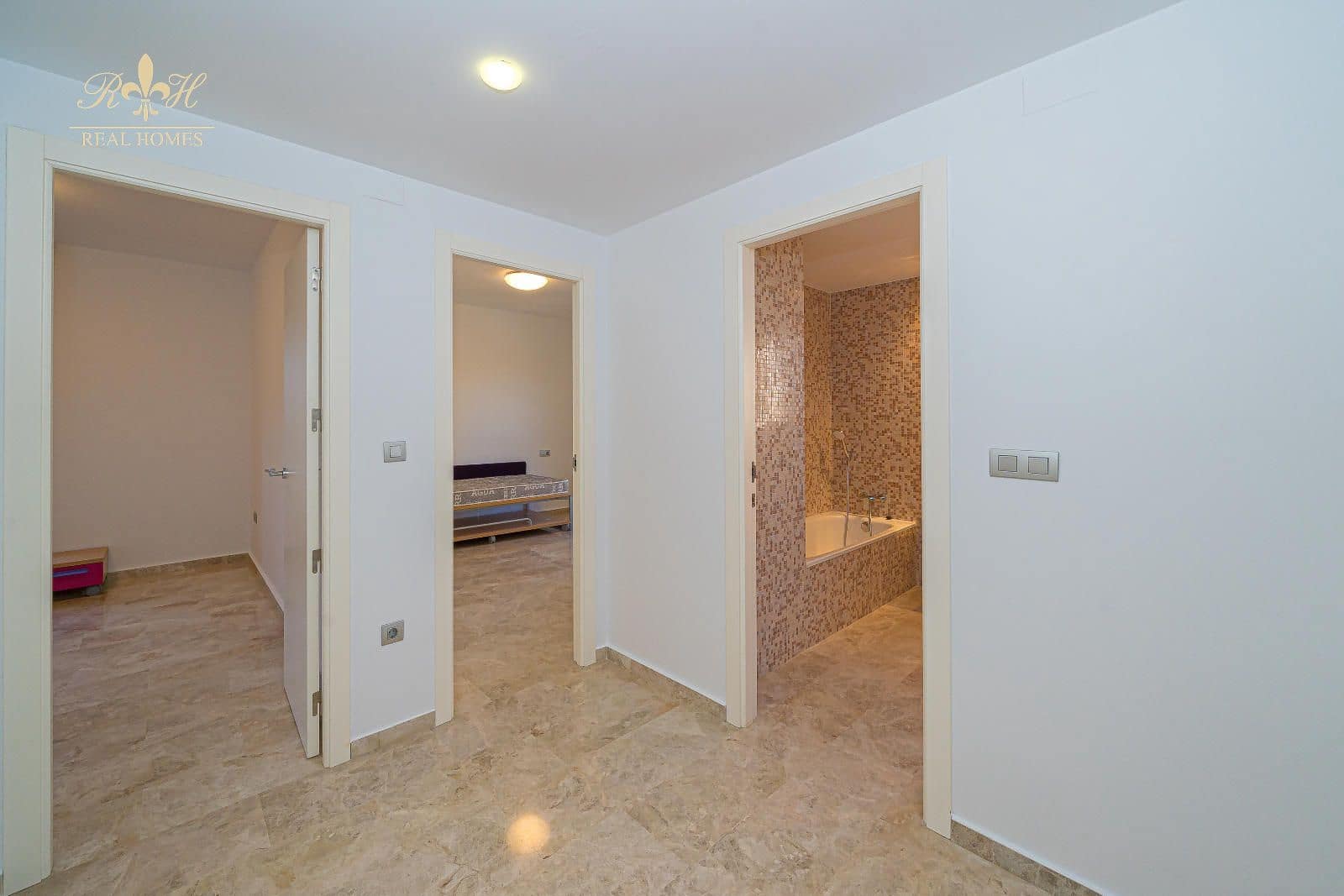 4 soverom Penthouse til salgs i Benidorm med svømmebasseng garasje - € 1 190 000 (Ref: 9452432)