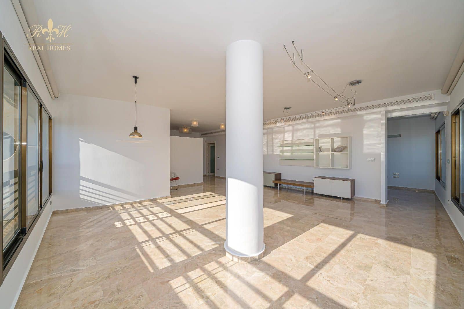 4 soverom Penthouse til salgs i Benidorm med svømmebasseng garasje - € 1 190 000 (Ref: 9452432)