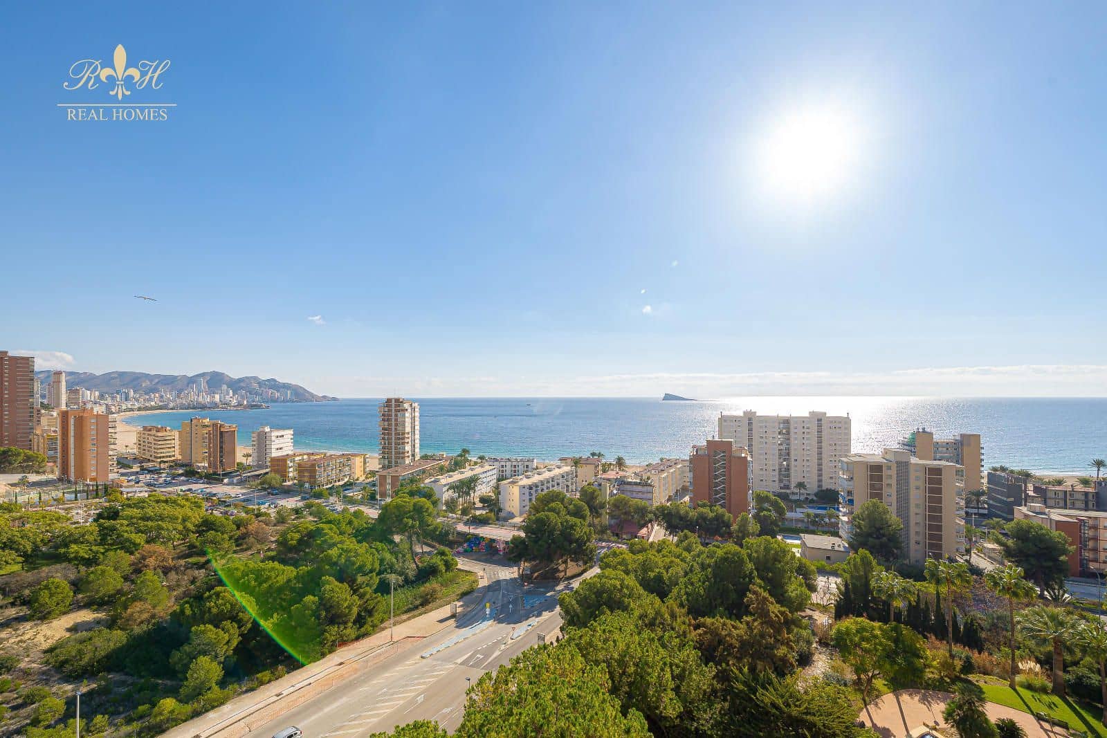 4 soverom Penthouse til salgs i Benidorm med svømmebasseng garasje - € 1 190 000 (Ref: 9452432)