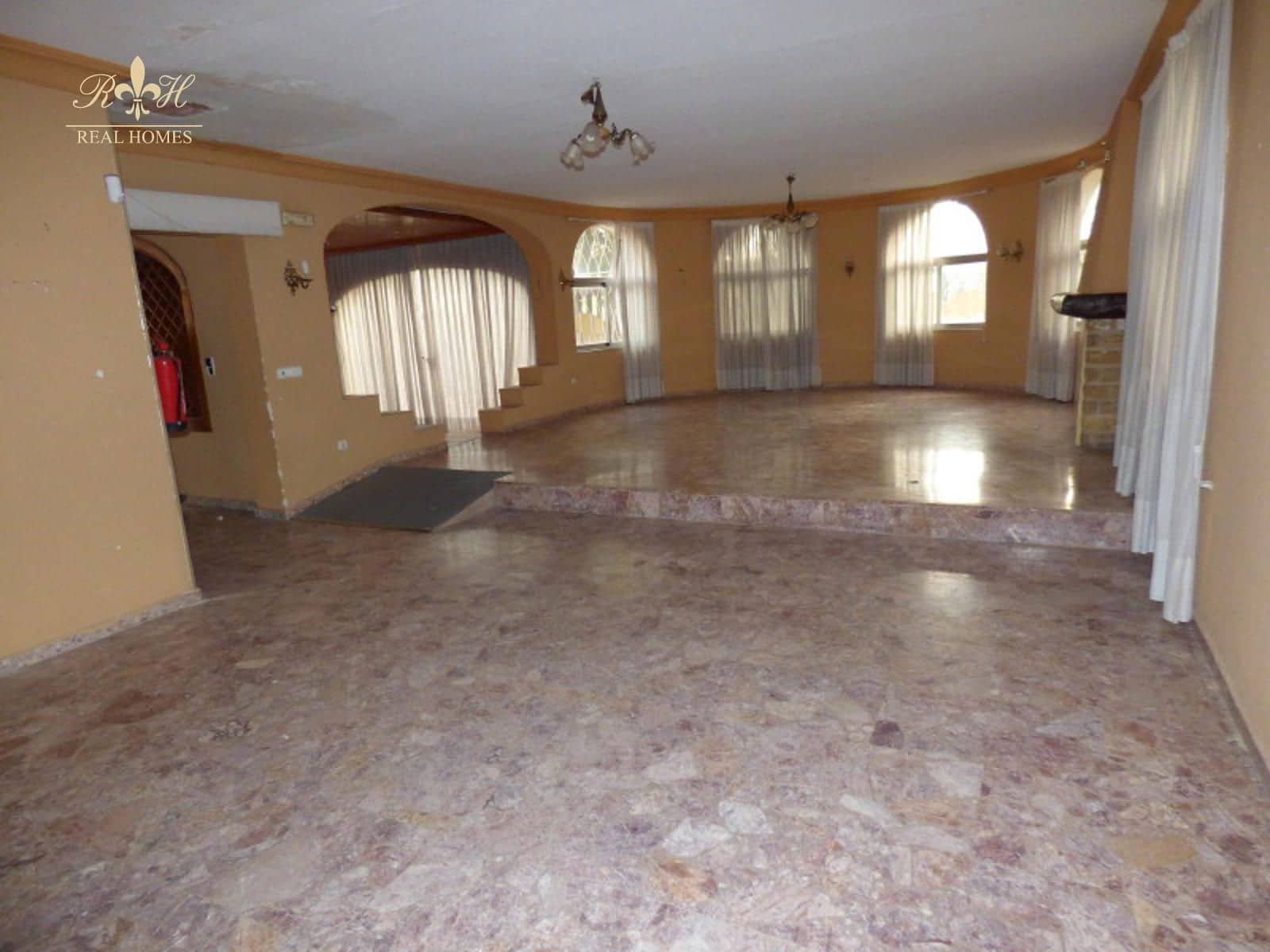 Local Comercial en Albir en venta - 395.000 € (Ref: 9468814)