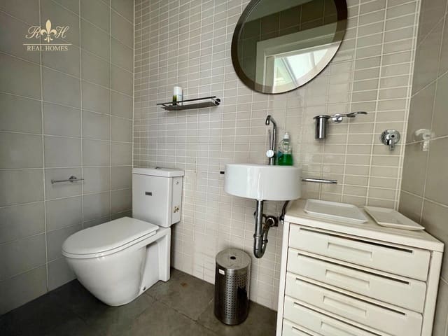 Commercial for sale in Albir, Alfaz del Pi / L'Alfàs del Pi - € 595,000 (Ref: 9471264)