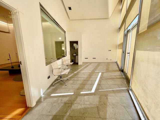 Commercial for sale in Albir, Alfaz del Pi / L'Alfàs del Pi - € 595,000 (Ref: 9471264)