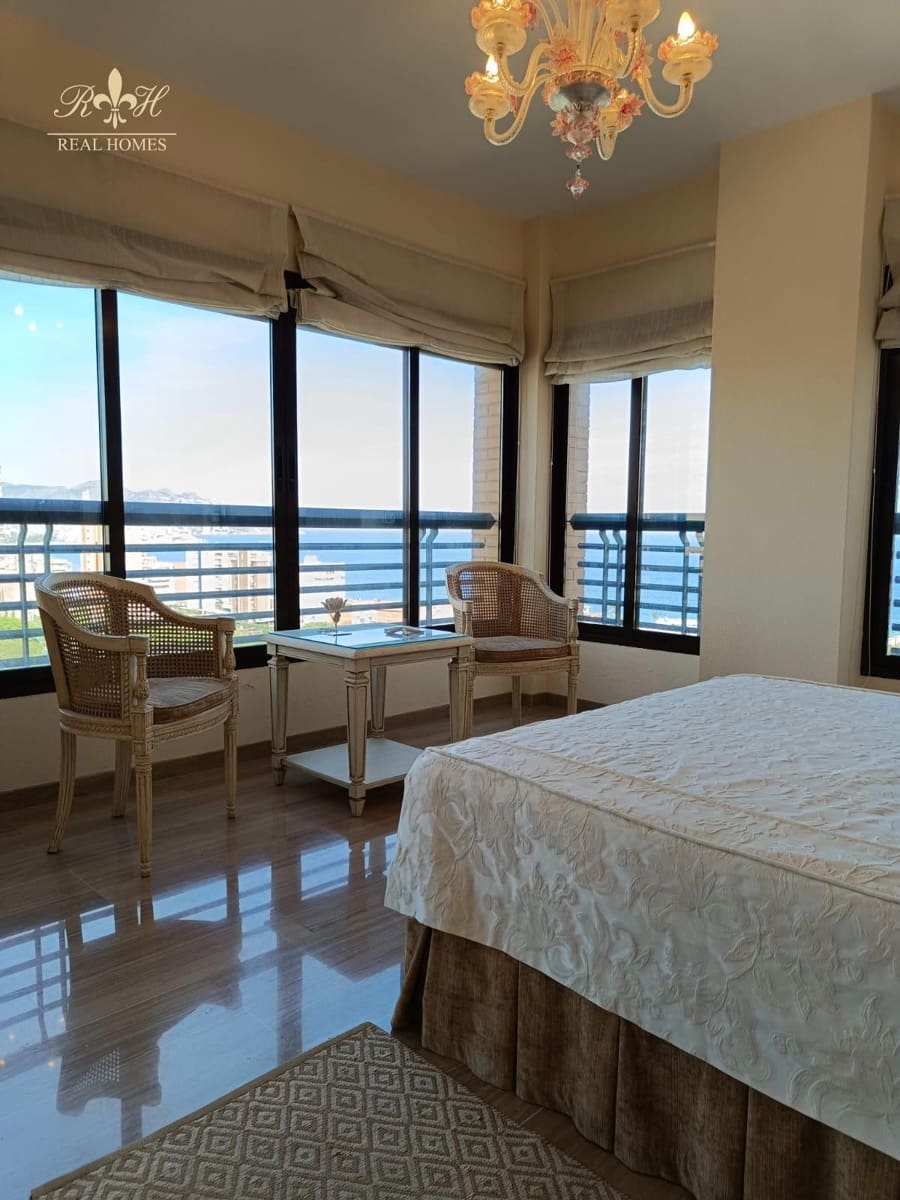 3 quarto Penthouse para venda em Benidorm com piscina garagem - 995 000 € (Ref: 9473298)