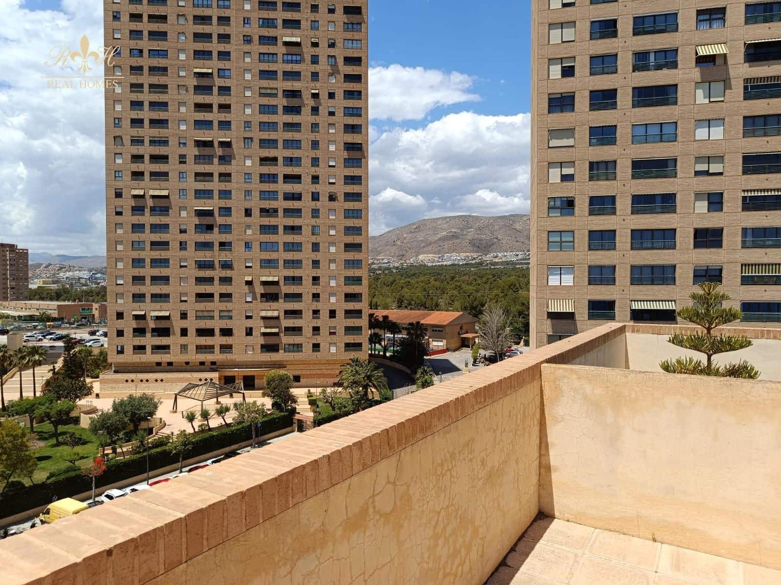 3 quarto Penthouse para venda em Benidorm com piscina garagem - 995 000 € (Ref: 9473298)