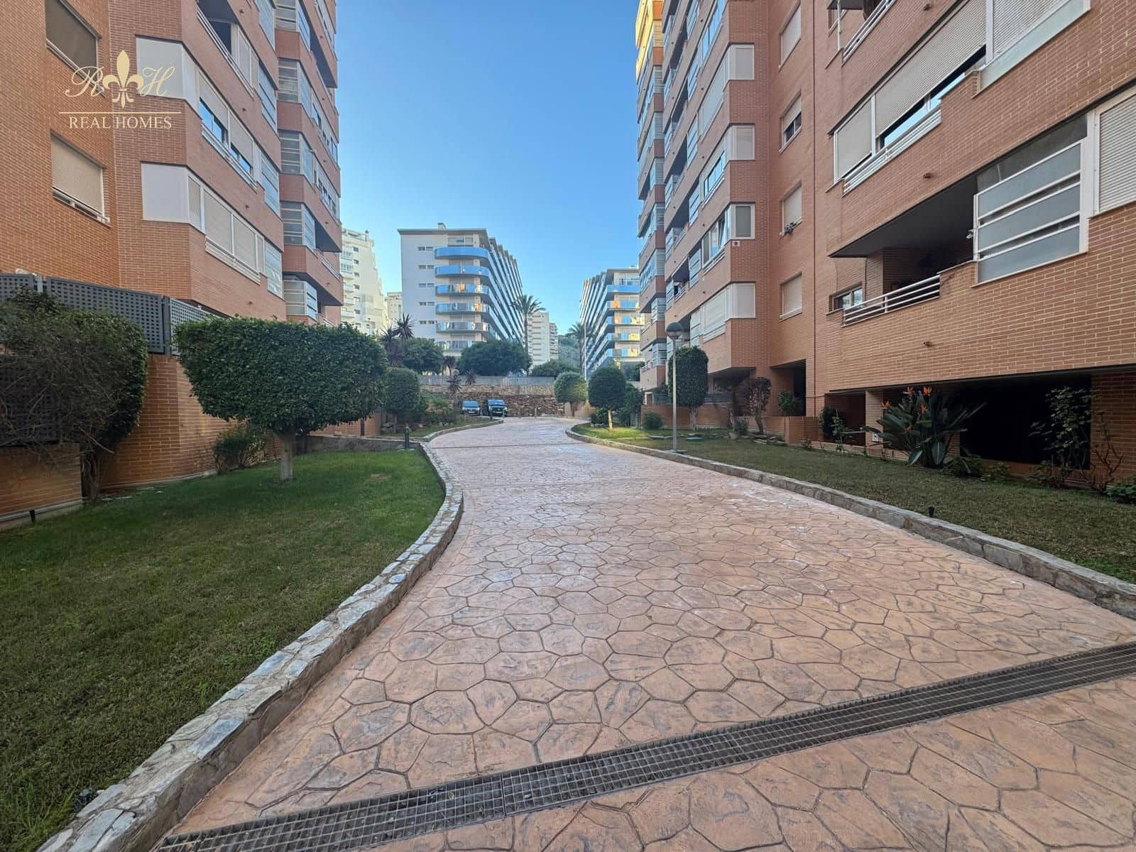 Piso de 1 habitación en La Villajoyosa / Vila Joiosa en venta con piscina garaje - 195.000 € (Ref: 9492747)
