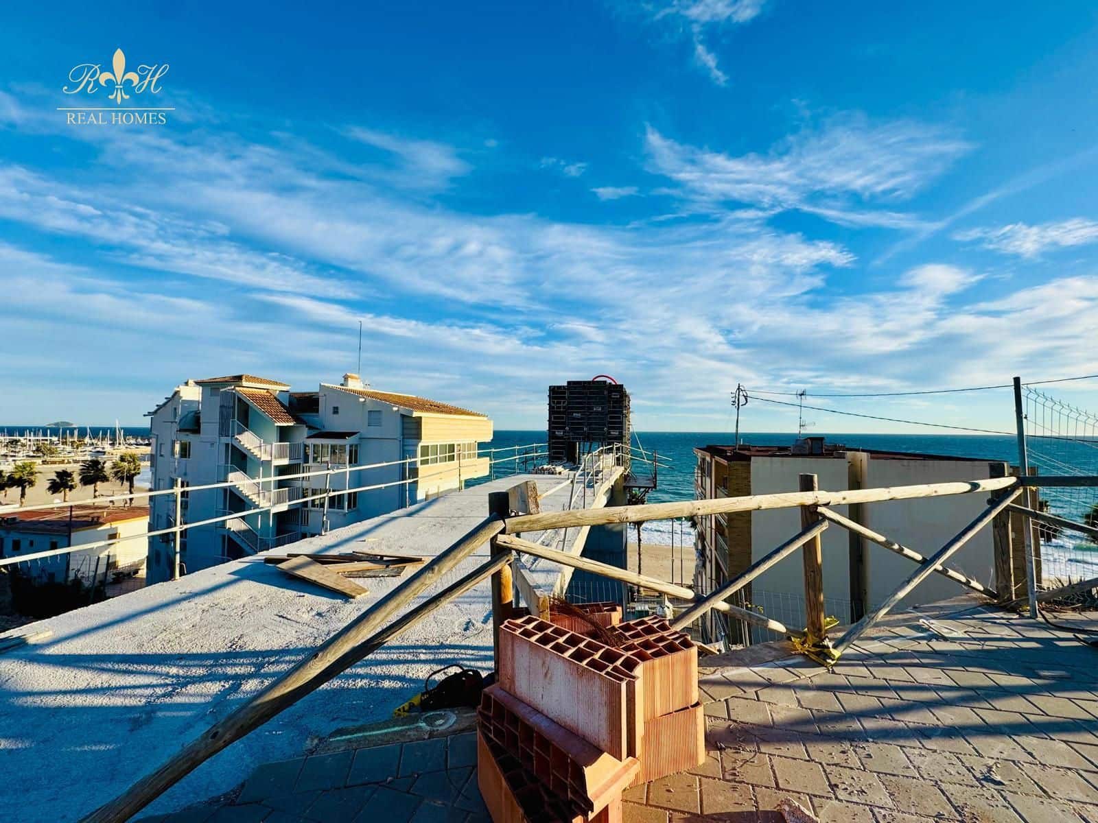 3 bedroom Flat for rent in La Villajoyosa / Vila Joiosa with pool garage - € 2,600 (Ref: 9495536)