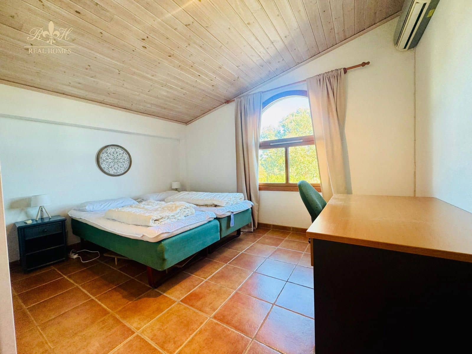 2 soverom Leilighet til leie i Alfaz del Pi / L'Alfas del Pi med svømmebasseng - € 1 200 (Ref: 9503390)