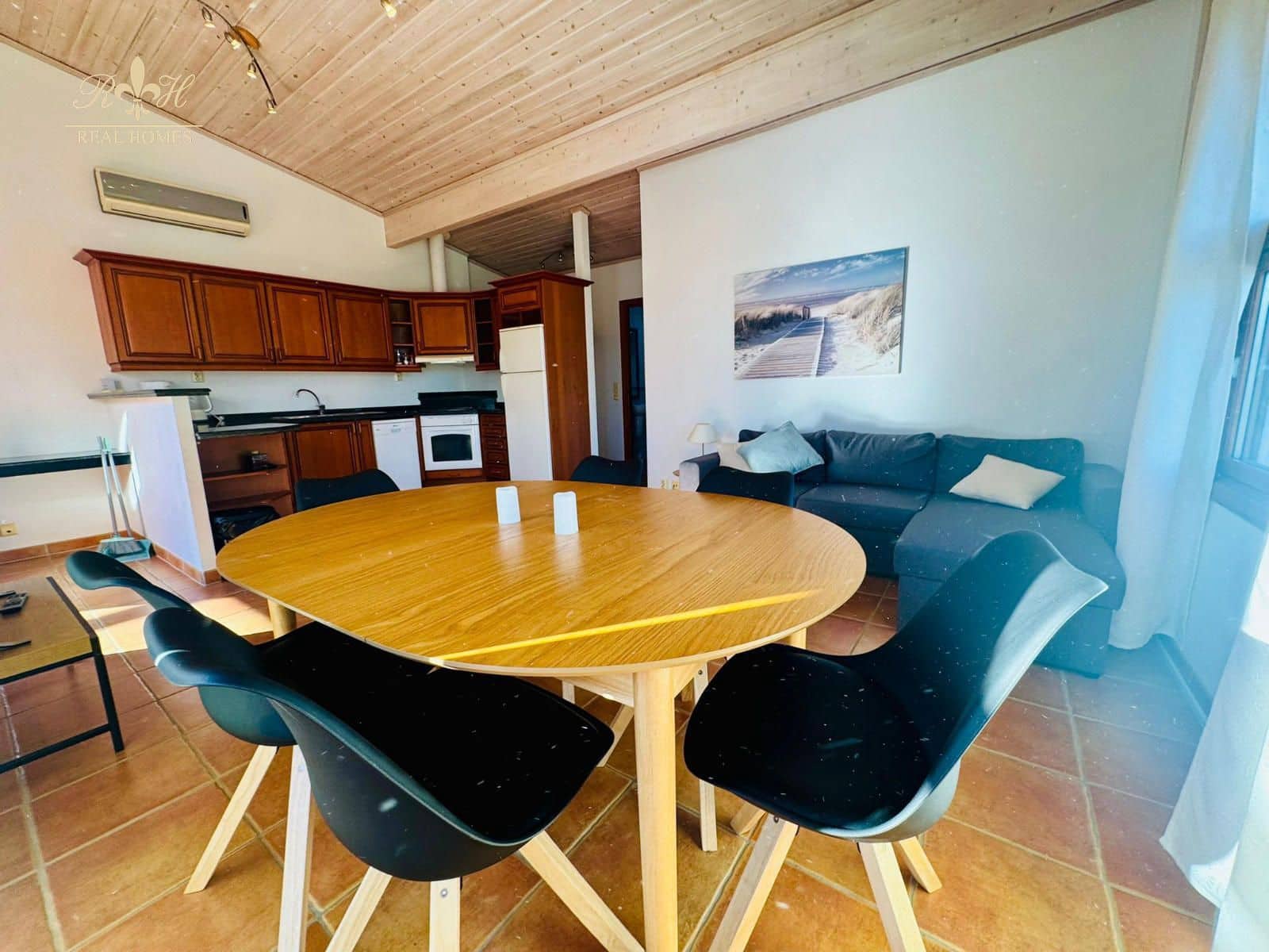 2 soverom Leilighet til leie i Alfaz del Pi / L'Alfas del Pi med svømmebasseng - € 1 200 (Ref: 9503390)