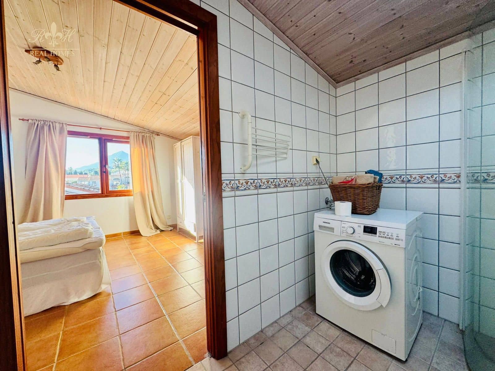 2 soverom Leilighet til leie i Alfaz del Pi / L'Alfas del Pi med svømmebasseng - € 1 200 (Ref: 9503390)