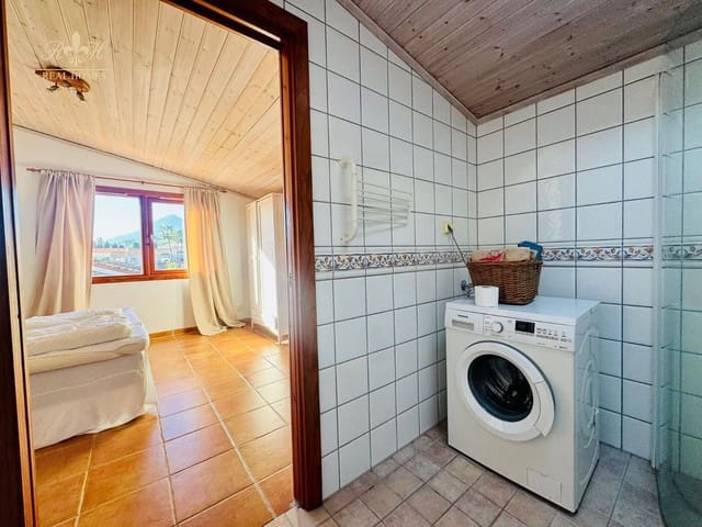 2 soverom Leilighet til leie i Alfaz del Pi / L'Alfàs del Pi - € 1 200 (Ref: 9503390)