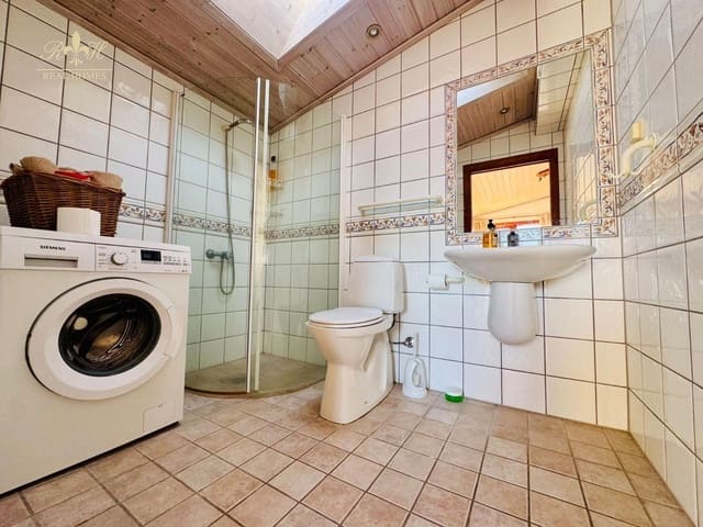 2 soverom Leilighet til leie i Alfaz del Pi / L'Alfàs del Pi - € 1 200 (Ref: 9503390)