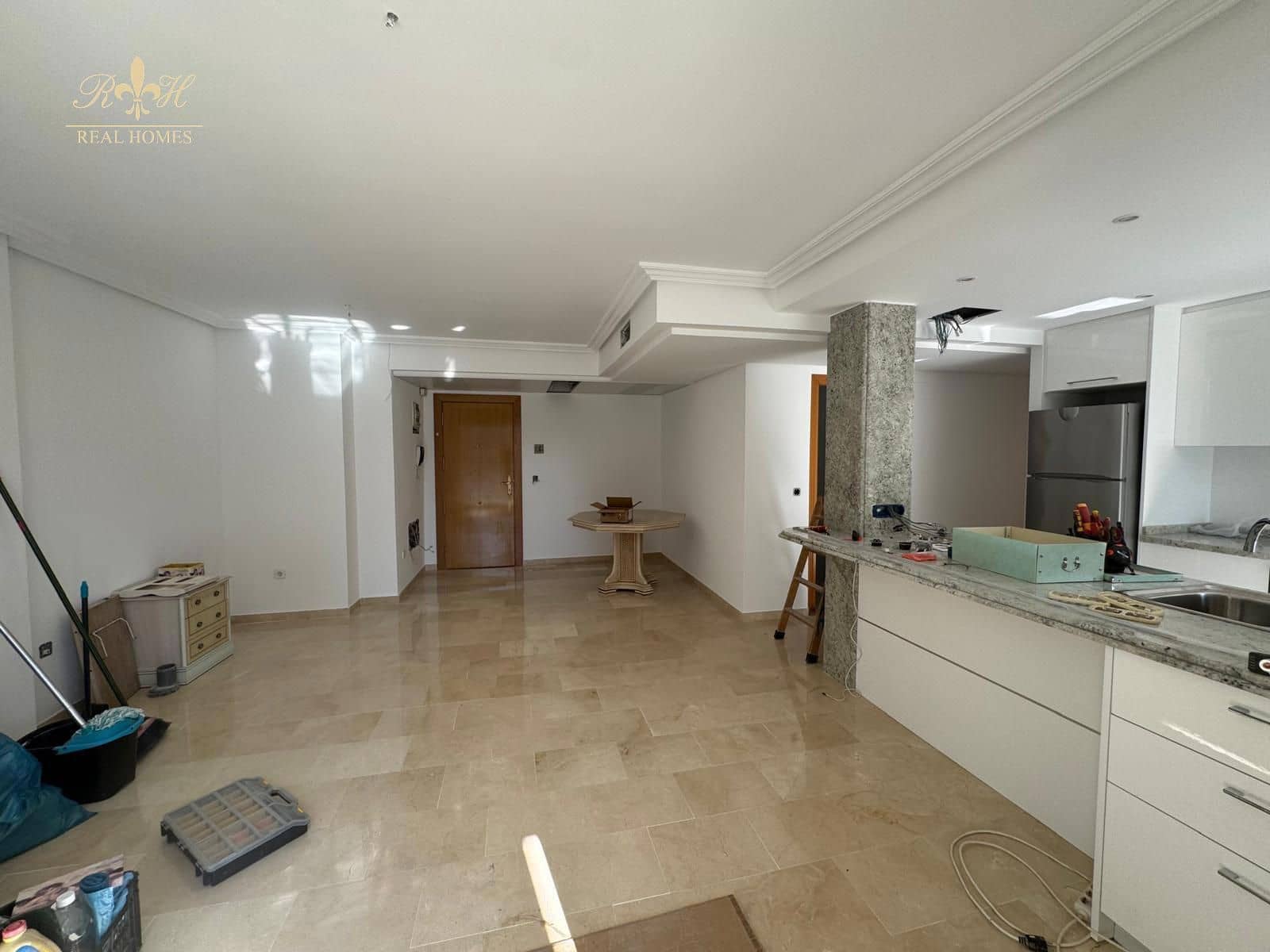 2 bedroom Flat for sale in Albir with pool garage - € 369,000 (Ref: 9516474)