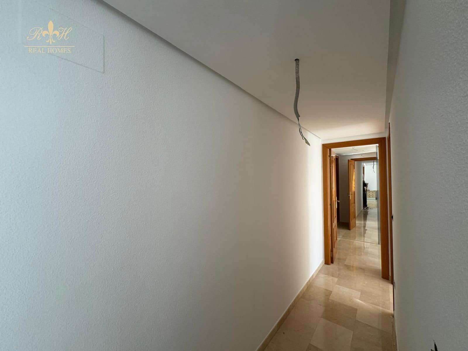 2 bedroom Flat for sale in Albir with pool garage - € 369,000 (Ref: 9516474)