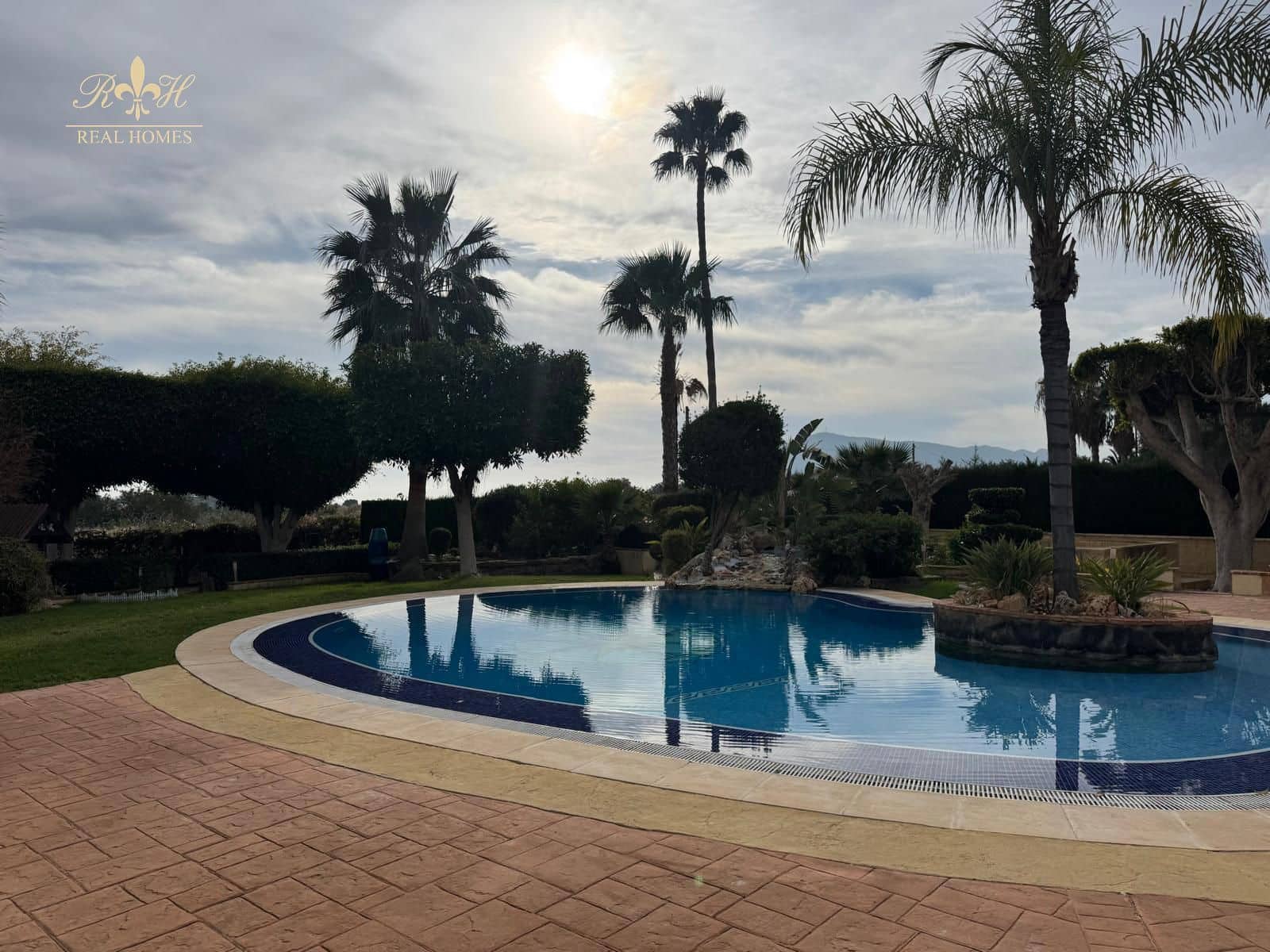 5 soveværelse Villa til leje i Altea med garage - € 5.800 (Ref: 9525082)