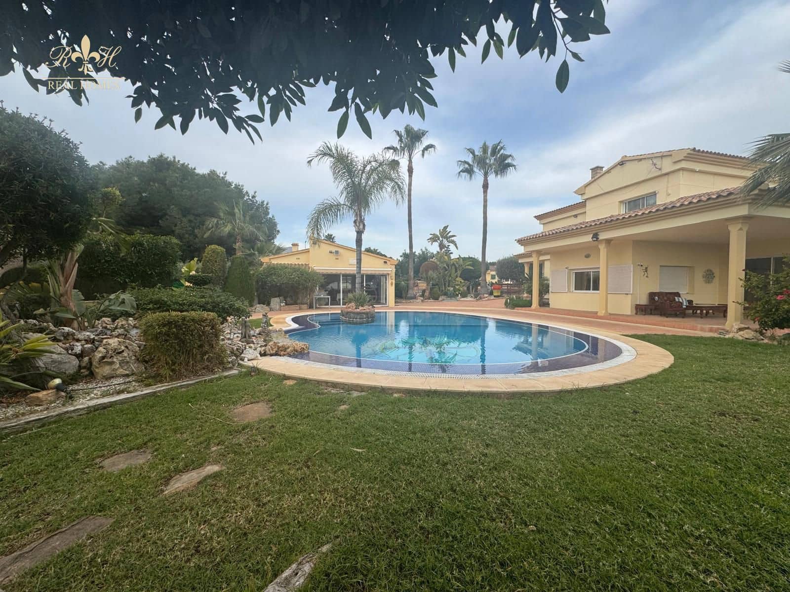 5 soveværelse Villa til leje i Altea med garage - € 5.800 (Ref: 9525082)